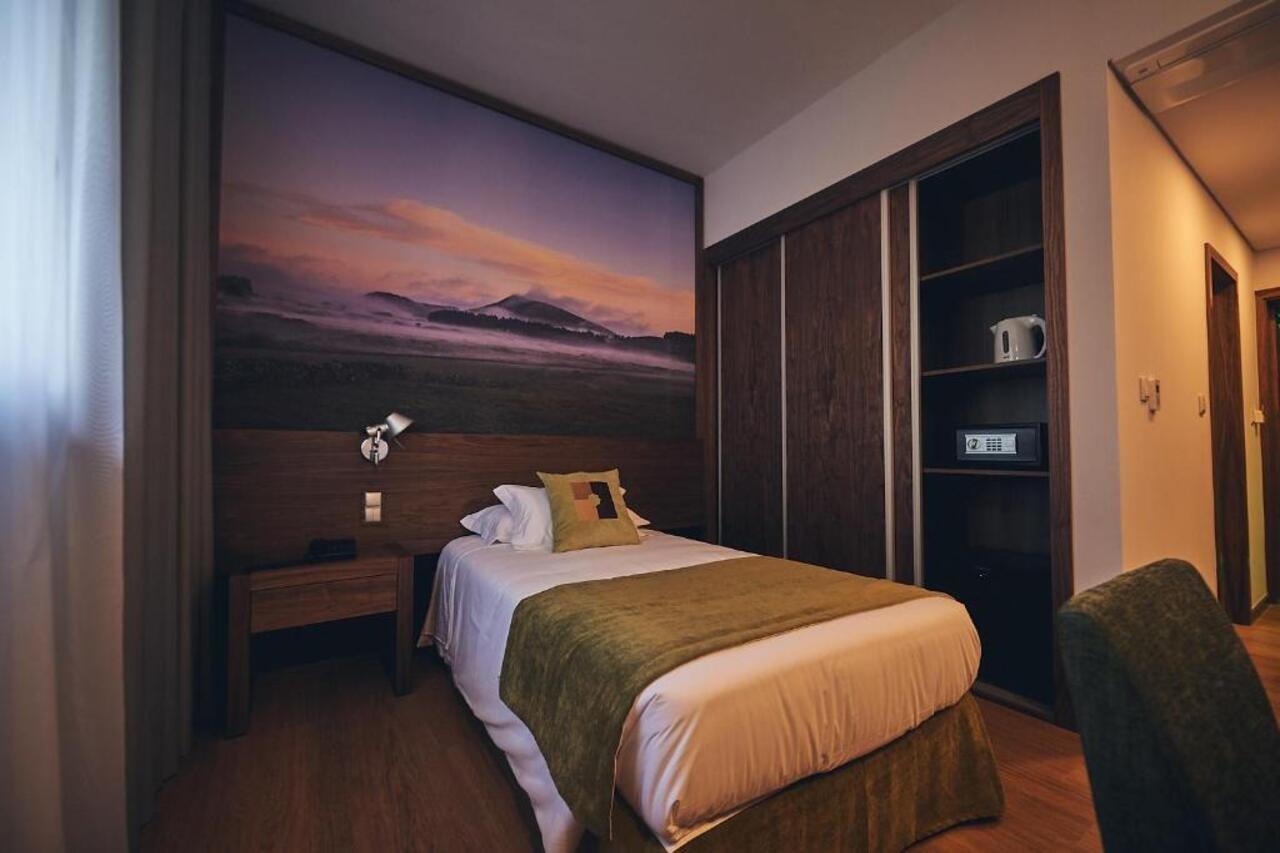 Hotel Cruzeiro Angra do Heroísmo Eksteriør billede